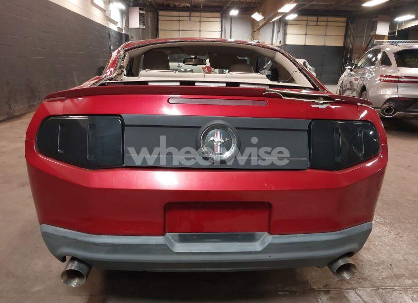 Photo 16 of 2011 Ford Mustang V6 PREMIUM (VIN 1ZVBP8AMXB5122856)