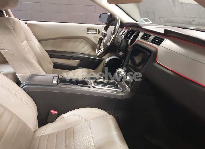 Photo 5 of 2011 Ford Mustang V6 PREMIUM (VIN 1ZVBP8AMXB5122856)