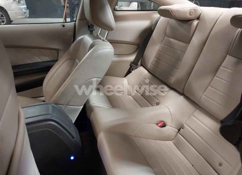 Photo 8 of 2011 Ford Mustang V6 PREMIUM (VIN 1ZVBP8AMXB5122856)