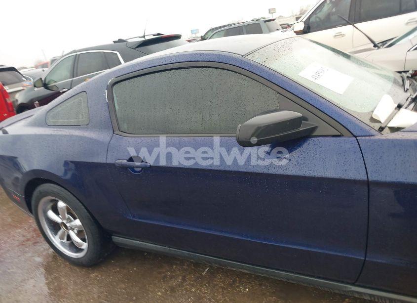 Photo 13 of 2011 Ford Mustang V6 PREMIUM (VIN 1ZVBP8AMXB5136501)