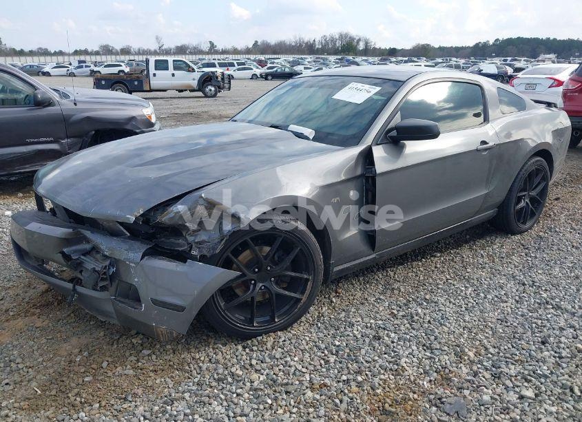 Photo 2 of 2011 Ford Mustang V6 PREMIUM (VIN 1ZVBP8AMXB5166307)