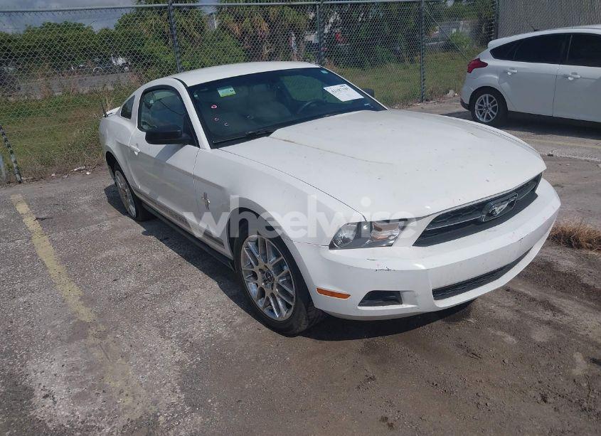 2012 Ford Mustang V6 PREMIUM (VIN 1ZVBP8AMXC5271916) main photo
