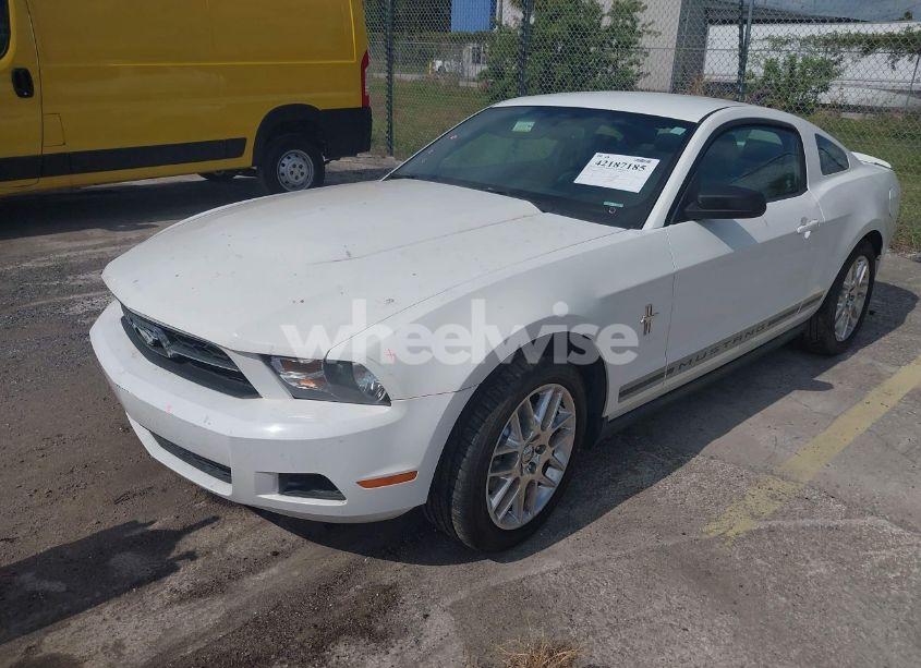 Photo 2 of 2012 Ford Mustang V6 PREMIUM (VIN 1ZVBP8AMXC5271916)
