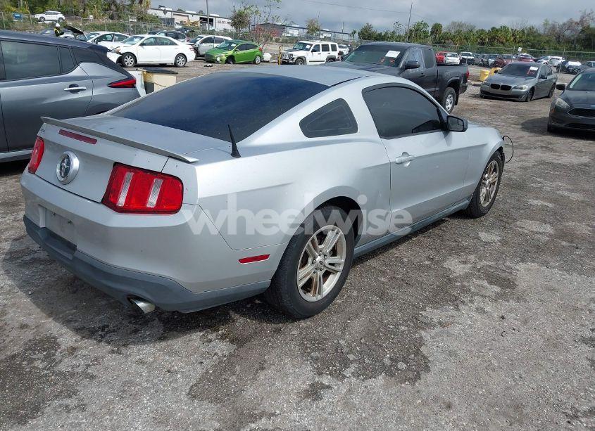 Photo 4 of 2012 Ford Mustang V6 (VIN 1ZVBP8AMXC5277683)