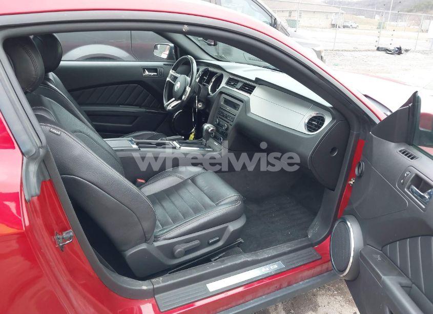 Photo 5 of 2012 Ford Mustang V6 PREMIUM (VIN 1ZVBP8AMXC5277943)