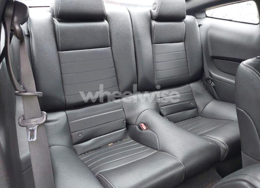 Photo 8 of 2012 Ford Mustang V6 PREMIUM (VIN 1ZVBP8AMXC5277943)