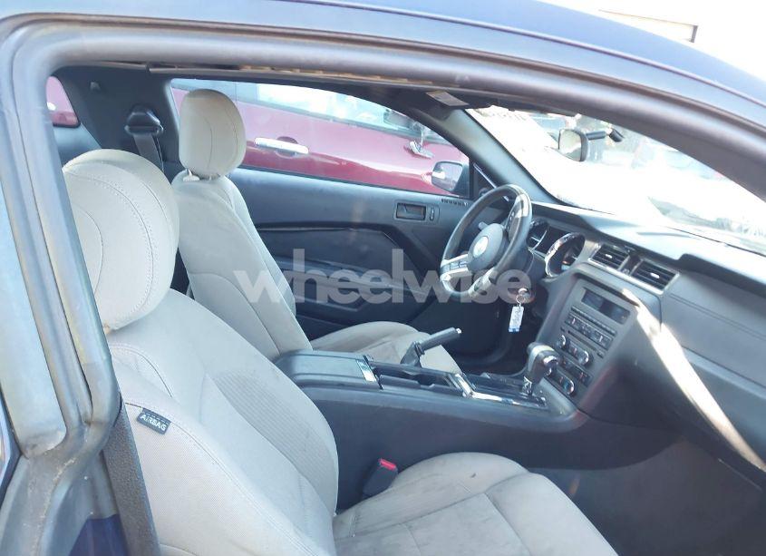 Photo 5 of 2012 Ford Mustang V6 (VIN 1ZVBP8AMXC5284004)