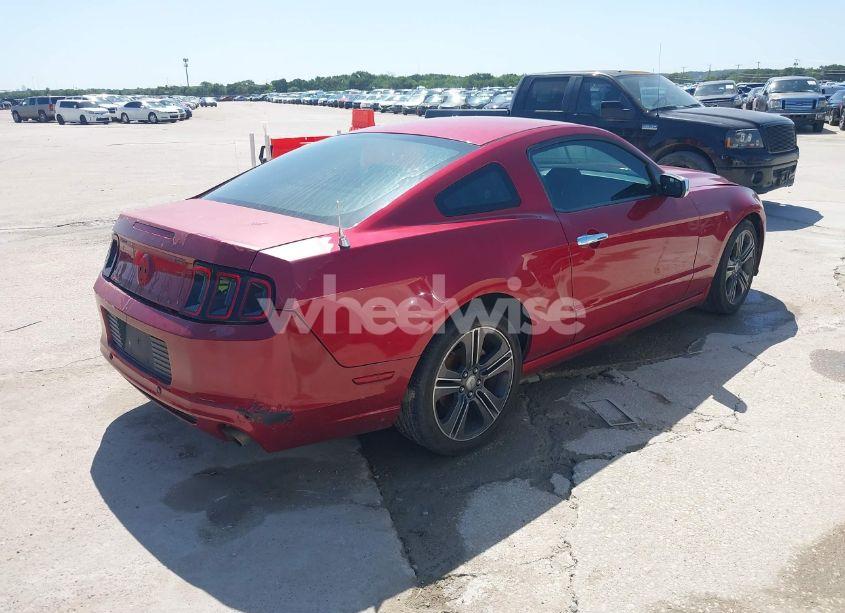 Photo 4 of 2013 Ford Mustang V6 (VIN 1ZVBP8AMXD5200765)