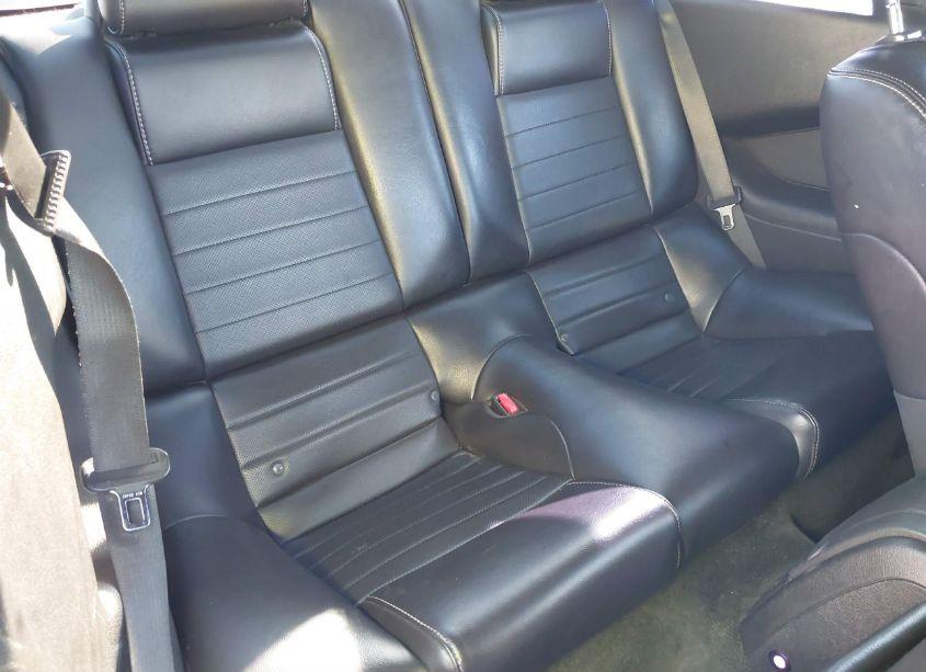 Photo 8 of 2013 Ford Mustang V6 PREMIUM (VIN 1ZVBP8AMXD5233832)