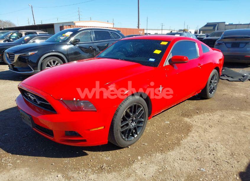 Photo 2 of 2013 Ford Mustang V6 PREMIUM (VIN 1ZVBP8AMXD5250985)