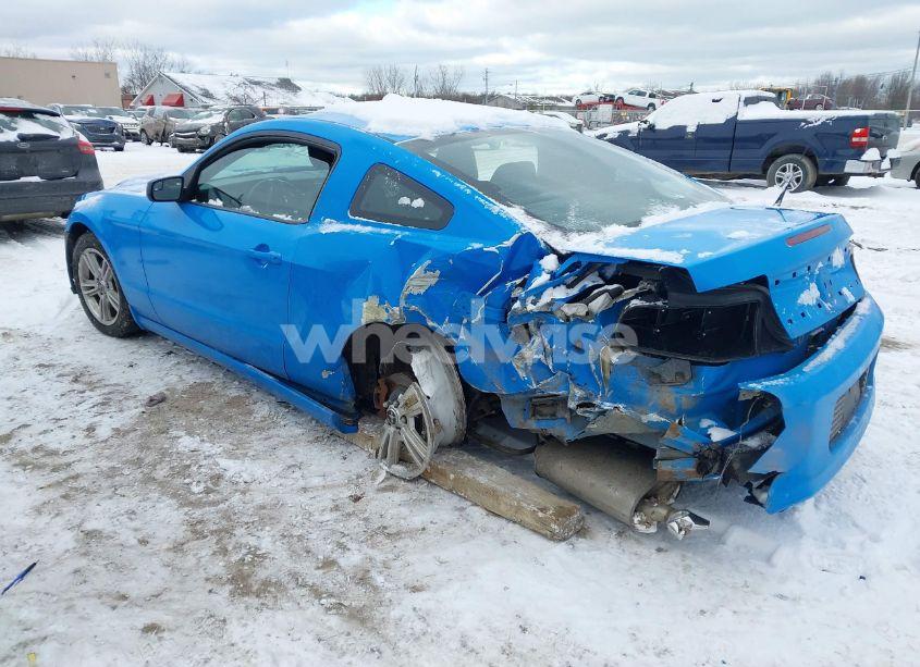 Photo 3 of 2014 Ford Mustang V6 (VIN 1ZVBP8AMXE5203859)