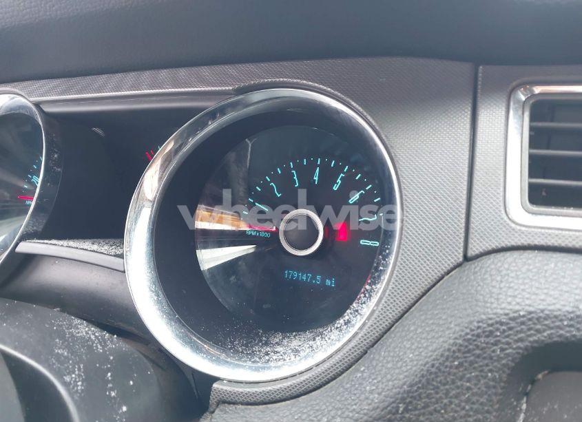 Photo 7 of 2014 Ford Mustang V6 (VIN 1ZVBP8AMXE5203859)