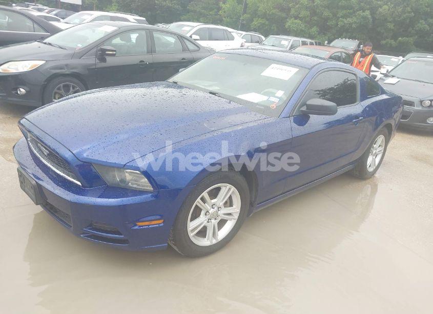 Photo 2 of 2014 Ford Mustang V6 (VIN 1ZVBP8AMXE5233430)