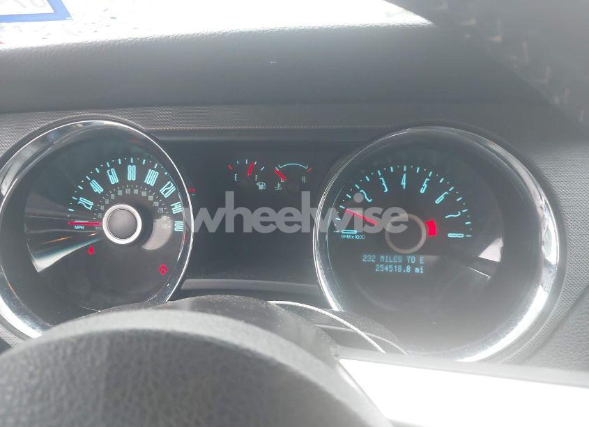 Photo 7 of 2014 Ford Mustang V6 (VIN 1ZVBP8AMXE5233430)