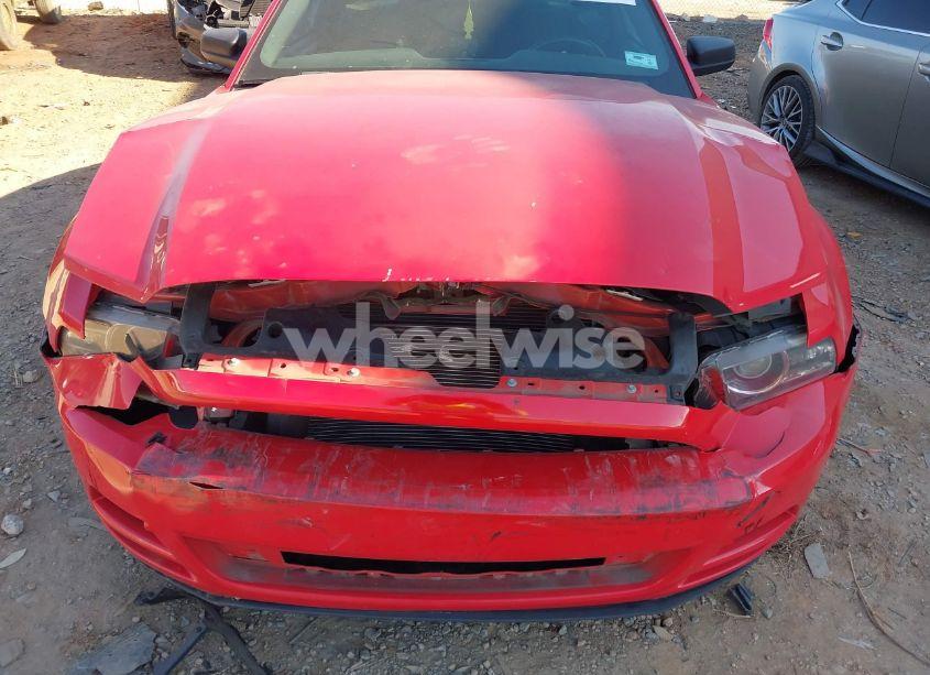 Photo 6 of 2014 Ford Mustang V6 (VIN 1ZVBP8AMXE5290310)