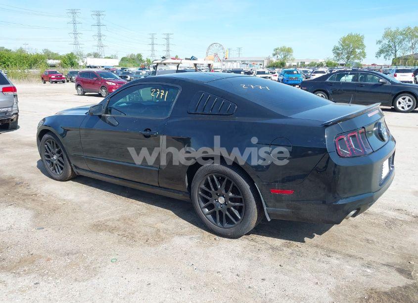 Photo 3 of 2014 Ford Mustang V6 (VIN 1ZVBP8AMXE5299251)