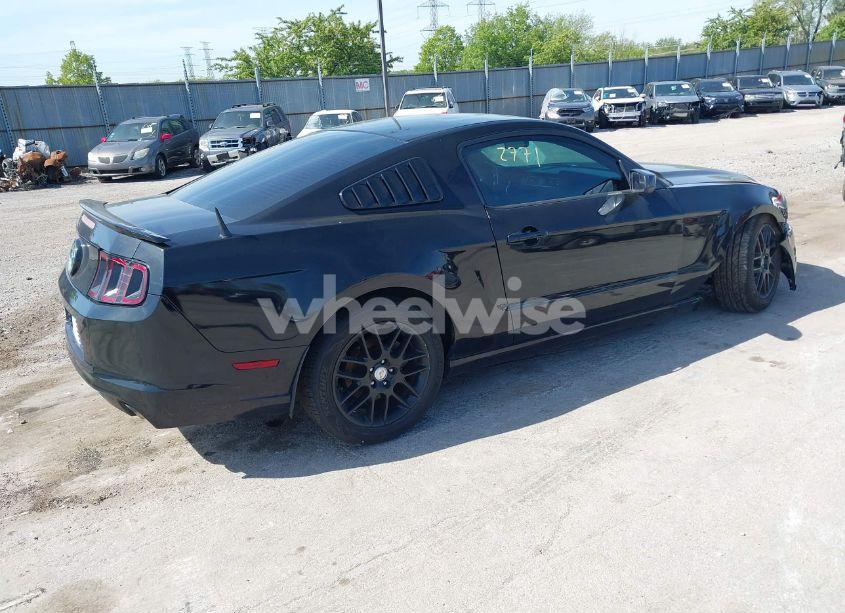 Photo 4 of 2014 Ford Mustang V6 (VIN 1ZVBP8AMXE5299251)