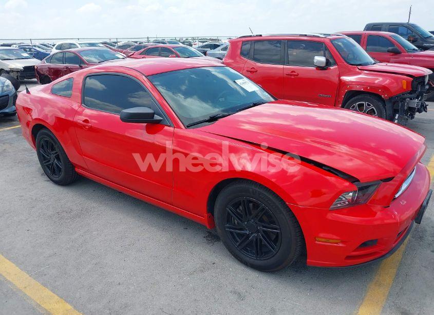 Photo 17 of 2014 Ford Mustang V6 (VIN 1ZVBP8AMXE5309700)