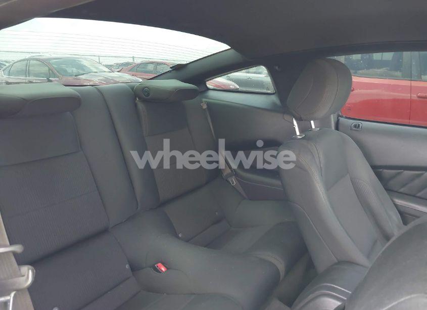 Photo 8 of 2014 Ford Mustang V6 (VIN 1ZVBP8AMXE5309700)