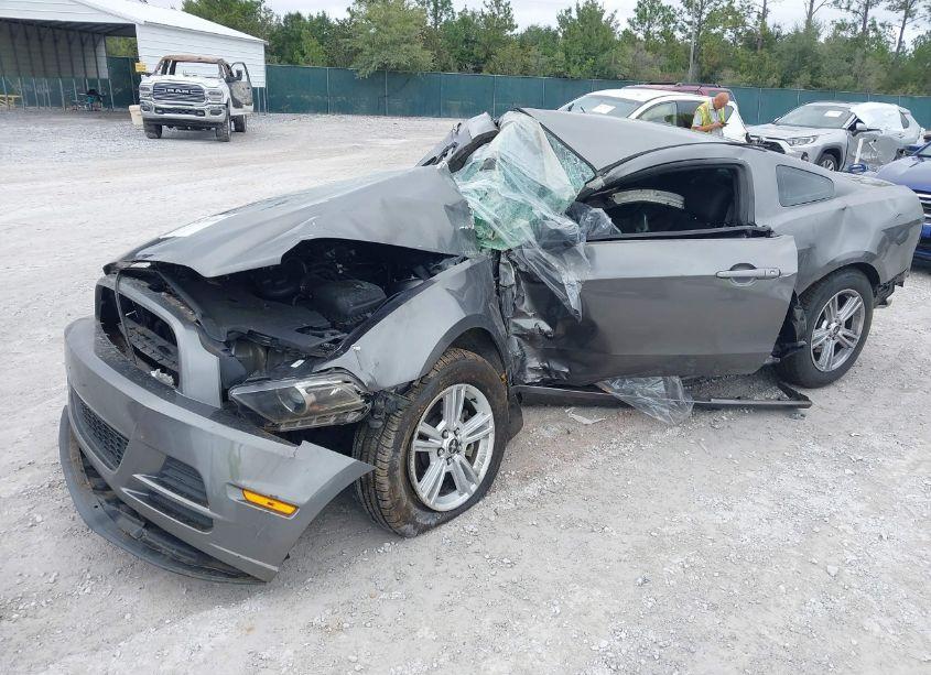 Photo 2 of 2014 Ford Mustang V6 (VIN 1ZVBP8AMXE5313116)