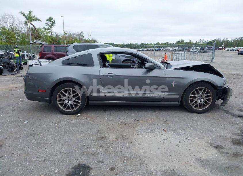 Photo 14 of 2014 Ford Mustang V6 PREMIUM (VIN 1ZVBP8AMXE5324973)