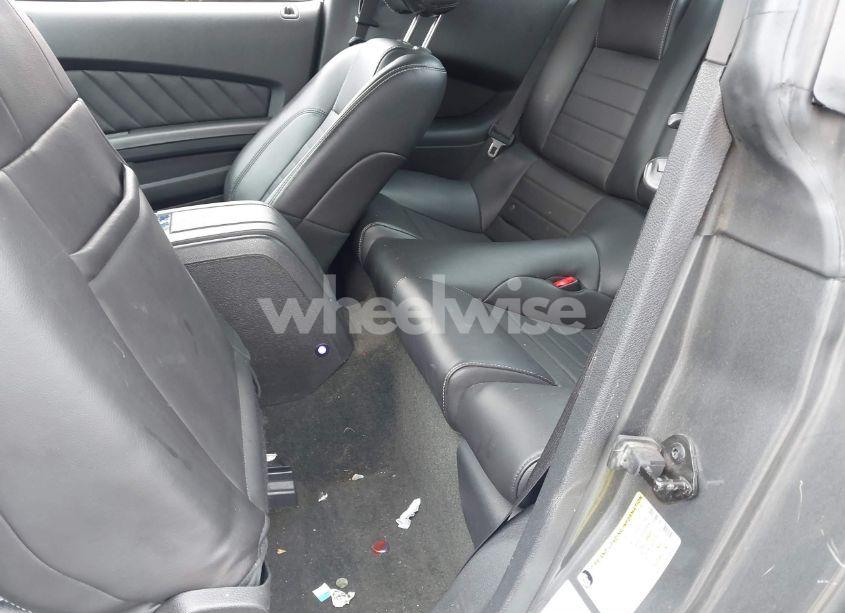 Photo 8 of 2014 Ford Mustang V6 PREMIUM (VIN 1ZVBP8AMXE5324973)