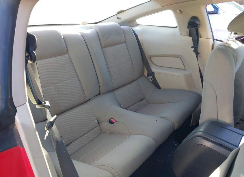 Photo 8 of 2010 Ford Mustang V6/V6 PREMIUM (VIN 1ZVBP8AN0A5137504)