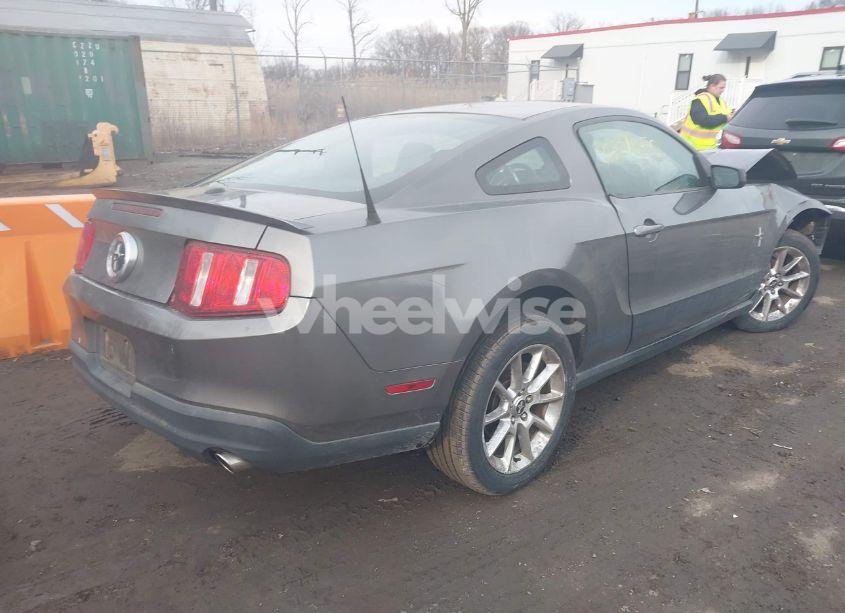 Photo 4 of 2010 Ford Mustang V6/V6 PREMIUM (VIN 1ZVBP8AN1A5105497)