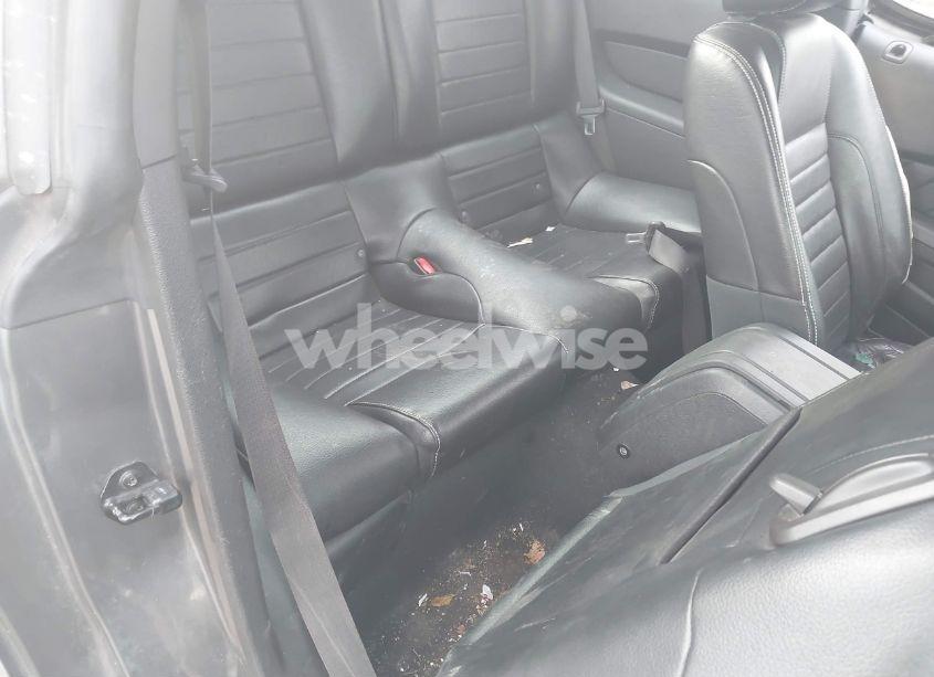 Photo 8 of 2010 Ford Mustang V6/V6 PREMIUM (VIN 1ZVBP8AN1A5105497)