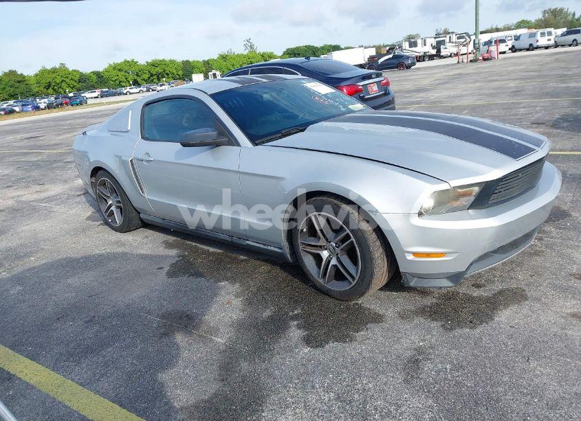 2010 Ford Mustang (VIN 1ZVBP8AN1A5162346) main photo