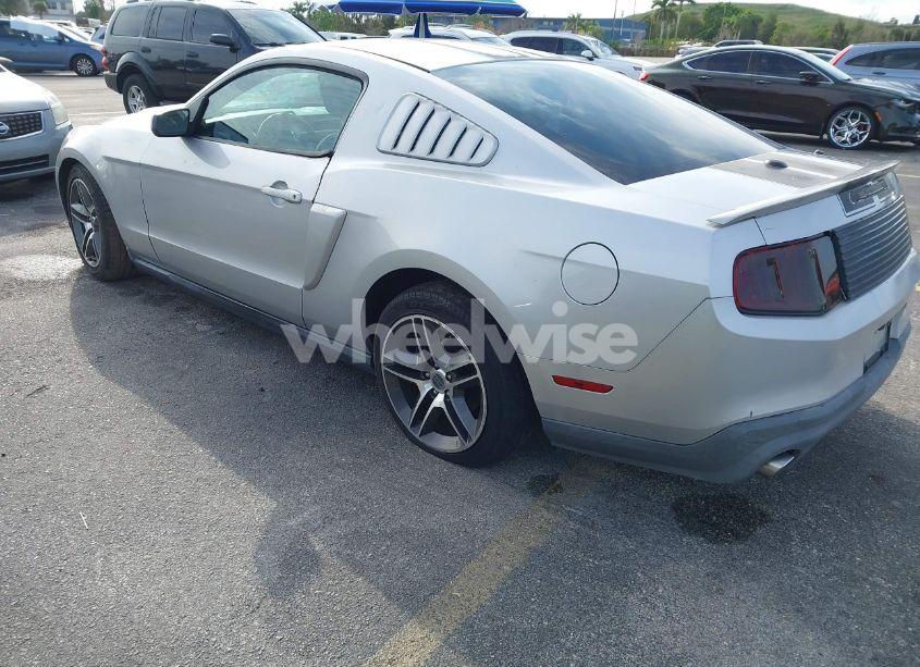 Photo 3 of 2010 Ford Mustang (VIN 1ZVBP8AN1A5162346)