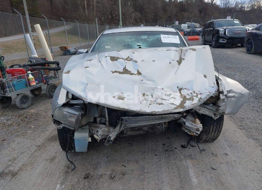 Photo 12 of 2010 Ford Mustang V6/V6 PREMIUM (VIN 1ZVBP8AN1A5164744)