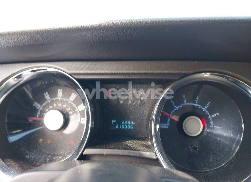 Photo 7 of 2010 Ford Mustang V6/V6 PREMIUM (VIN 1ZVBP8AN2A5128500)