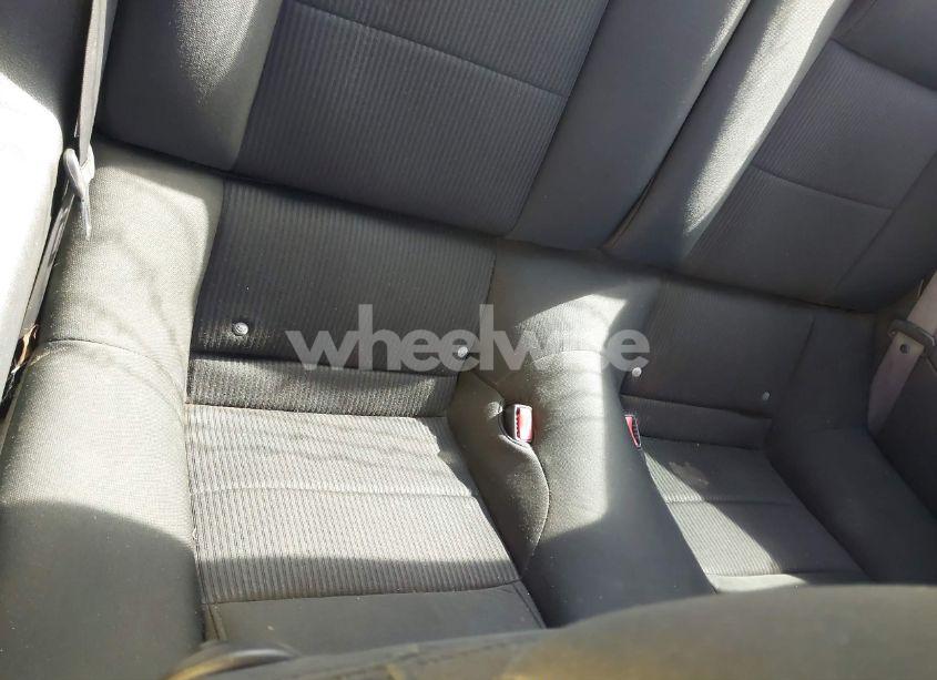 Photo 8 of 2010 Ford Mustang V6/V6 PREMIUM (VIN 1ZVBP8AN2A5128500)