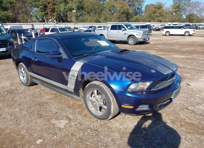 2010 Ford Mustang V6/V6 PREMIUM (VIN 1ZVBP8AN2A5159133) main photo