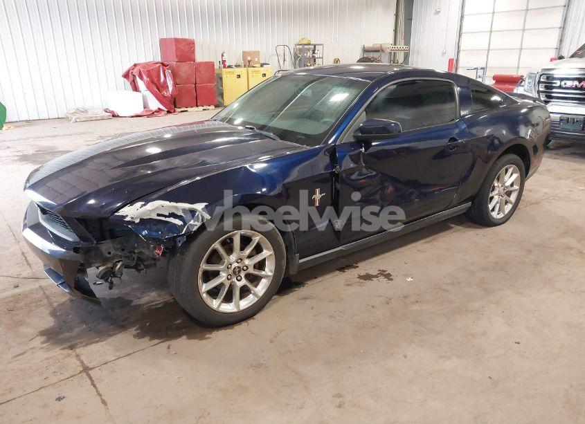 Photo 2 of 2010 Ford Mustang V6/V6 PREMIUM (VIN 1ZVBP8AN2A5160671)