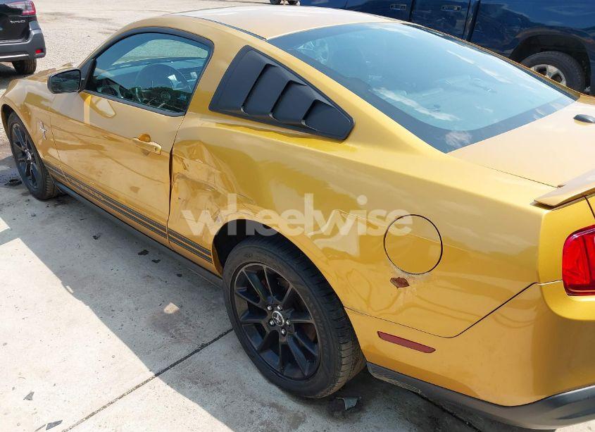 Photo 17 of 2010 Ford Mustang V6/V6 PREMIUM (VIN 1ZVBP8AN3A5123709)