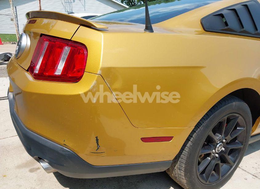 Photo 18 of 2010 Ford Mustang V6/V6 PREMIUM (VIN 1ZVBP8AN3A5123709)
