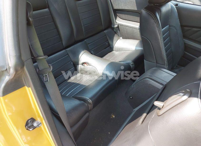 Photo 8 of 2010 Ford Mustang V6/V6 PREMIUM (VIN 1ZVBP8AN3A5123709)