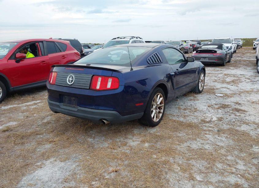 Photo 4 of 2010 Ford Mustang V6/V6 PREMIUM (VIN 1ZVBP8AN3A5149517)