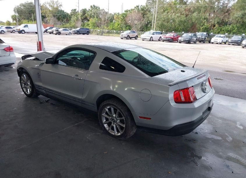 Photo 3 of 2010 Ford Mustang V6/V6 PREMIUM (VIN 1ZVBP8AN3A5180587)