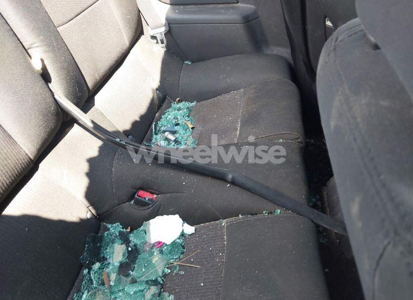 Photo 8 of 2010 Ford Mustang V6/V6 PREMIUM (VIN 1ZVBP8AN4A5147985)