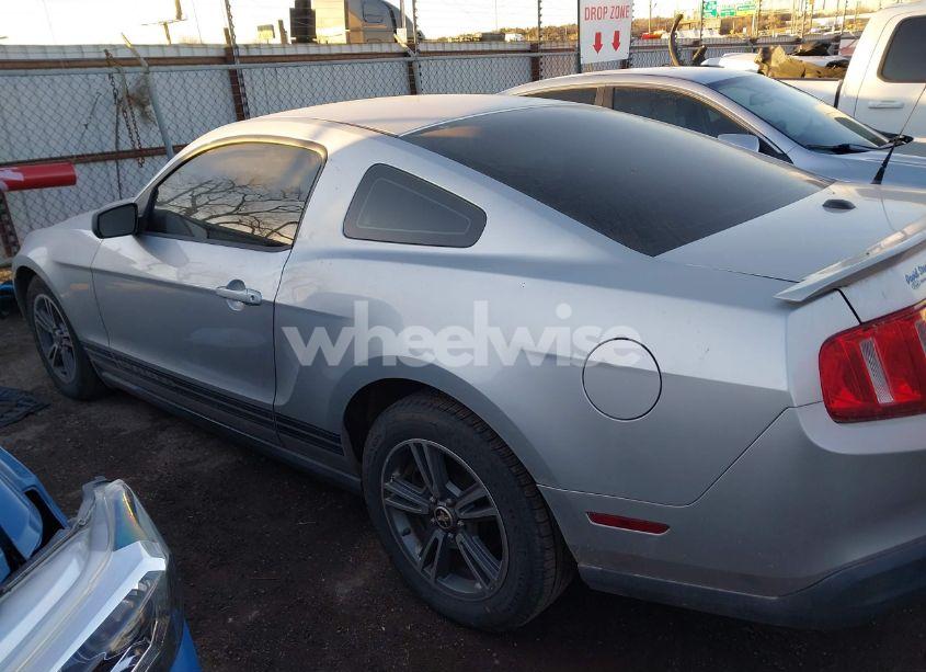 Photo 14 of 2010 Ford Mustang V6/V6 PREMIUM (VIN 1ZVBP8AN4A5148327)