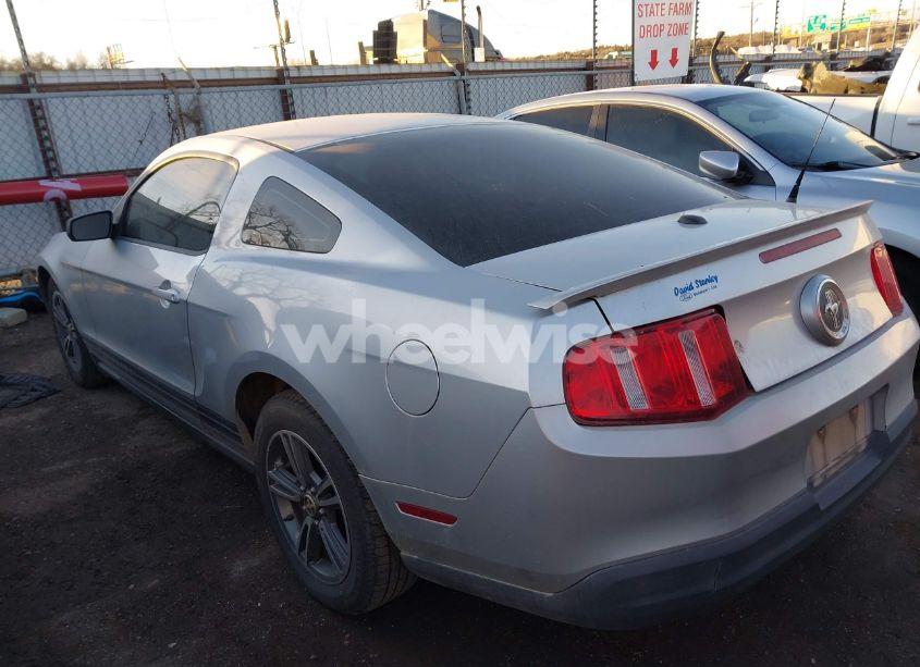 Photo 3 of 2010 Ford Mustang V6/V6 PREMIUM (VIN 1ZVBP8AN4A5148327)