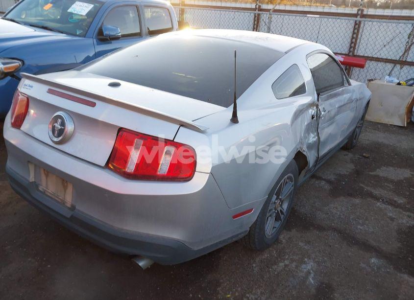 Photo 4 of 2010 Ford Mustang V6/V6 PREMIUM (VIN 1ZVBP8AN4A5148327)