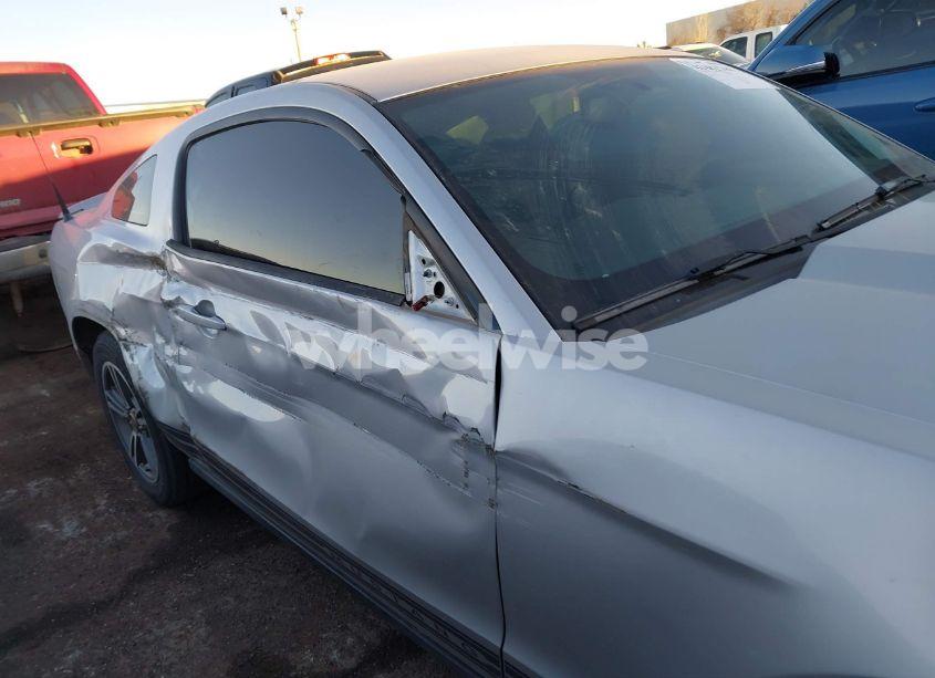 Photo 6 of 2010 Ford Mustang V6/V6 PREMIUM (VIN 1ZVBP8AN4A5148327)