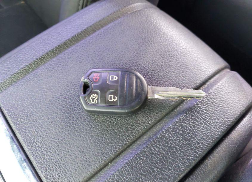 Photo 11 of 2010 Ford Mustang V6/V6 PREMIUM (VIN 1ZVBP8AN5A5165587)