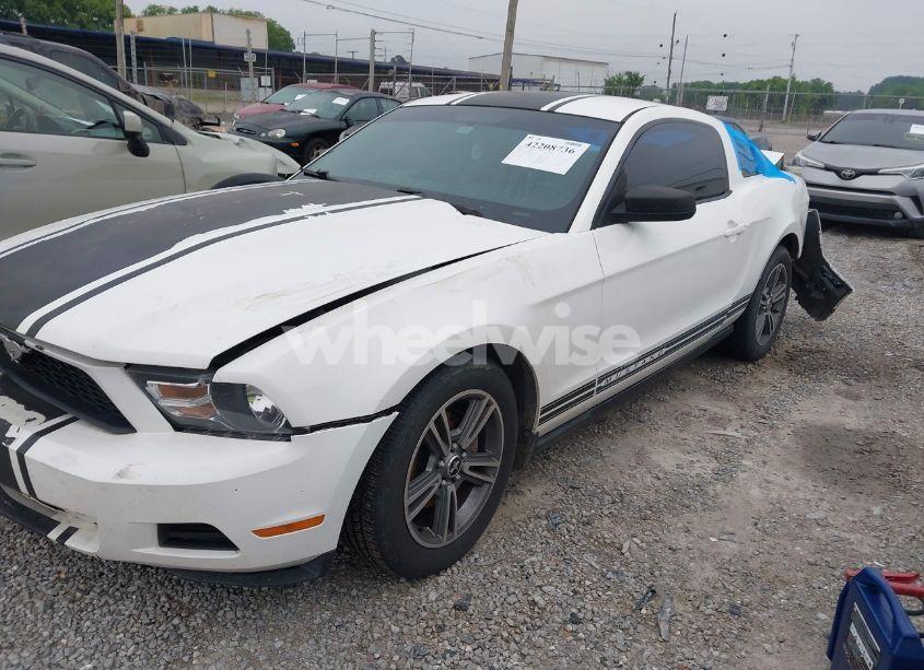 Photo 2 of 2010 Ford Mustang V6/V6 PREMIUM (VIN 1ZVBP8AN6A5106614)