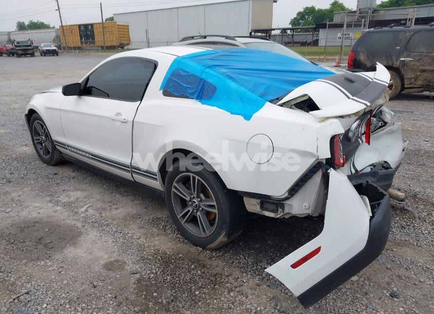 Photo 3 of 2010 Ford Mustang V6/V6 PREMIUM (VIN 1ZVBP8AN6A5106614)