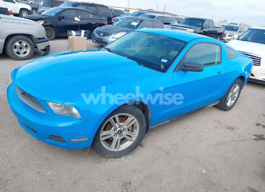 Photo 2 of 2010 Ford Mustang V6/V6 PREMIUM (VIN 1ZVBP8AN6A5128709)